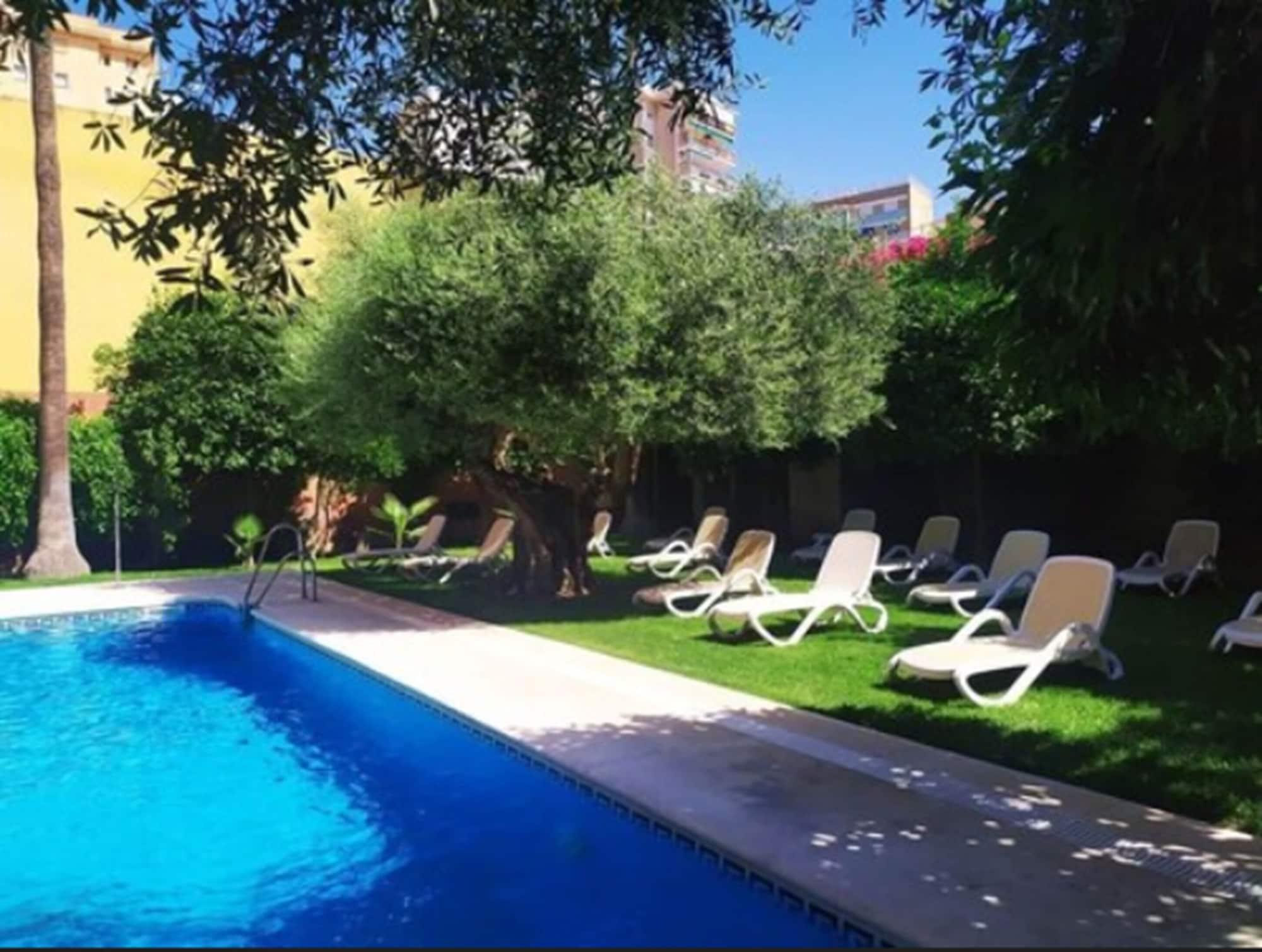 Aacr Hotel Monteolivos Seville Exterior photo